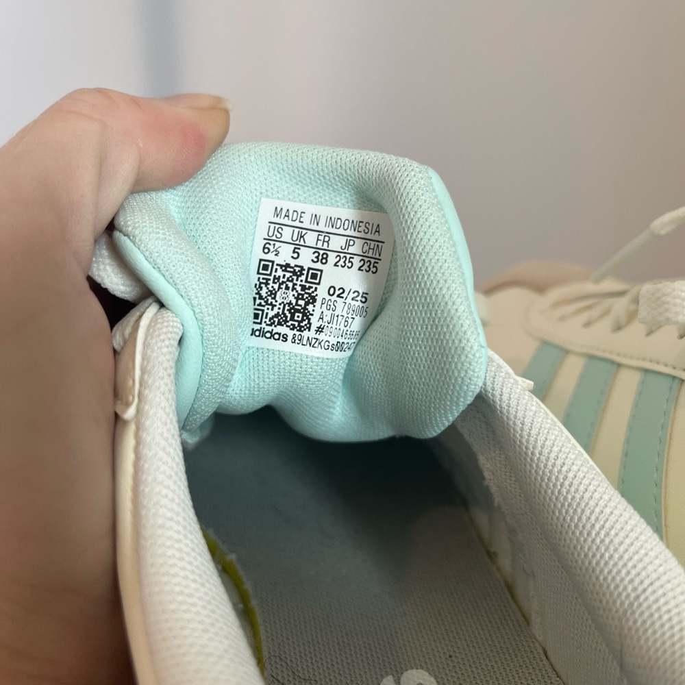 Adidas Cream and Light Blue Sneakers - Picture 2 of 5